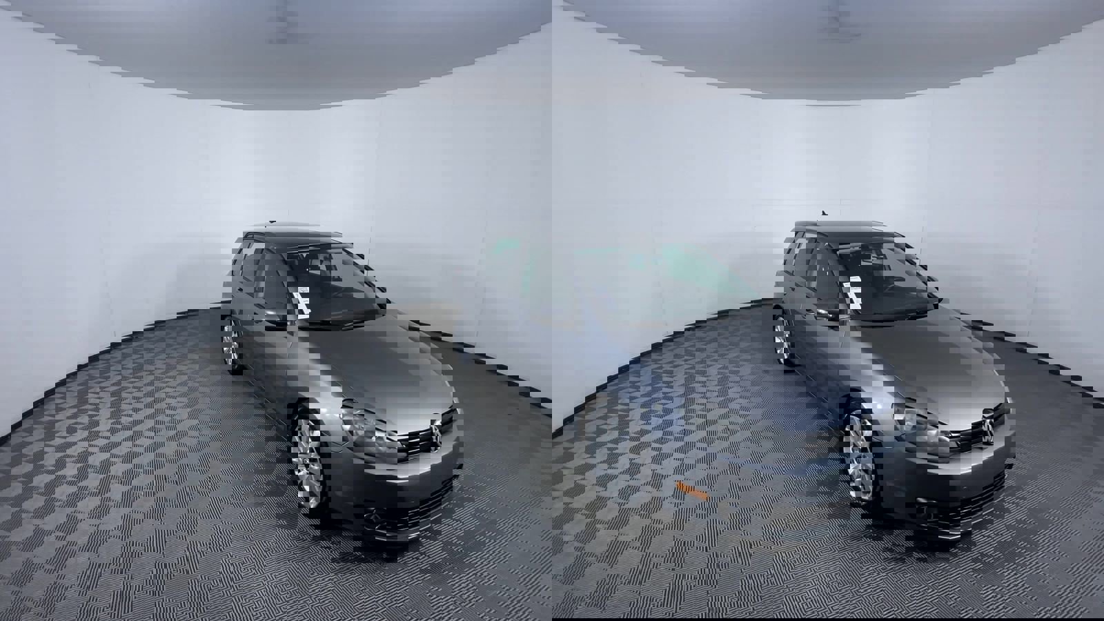 Used 2012 Volkswagen Golf TDI image 2