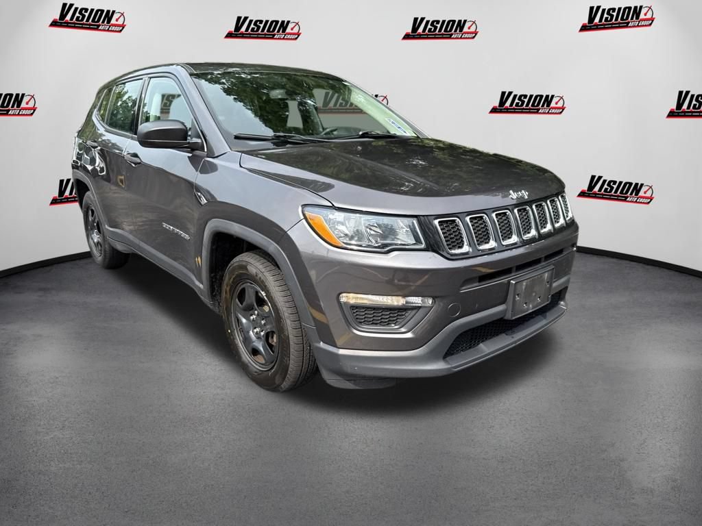 Used 2019 Jeep Compass Sport FWD image 3
