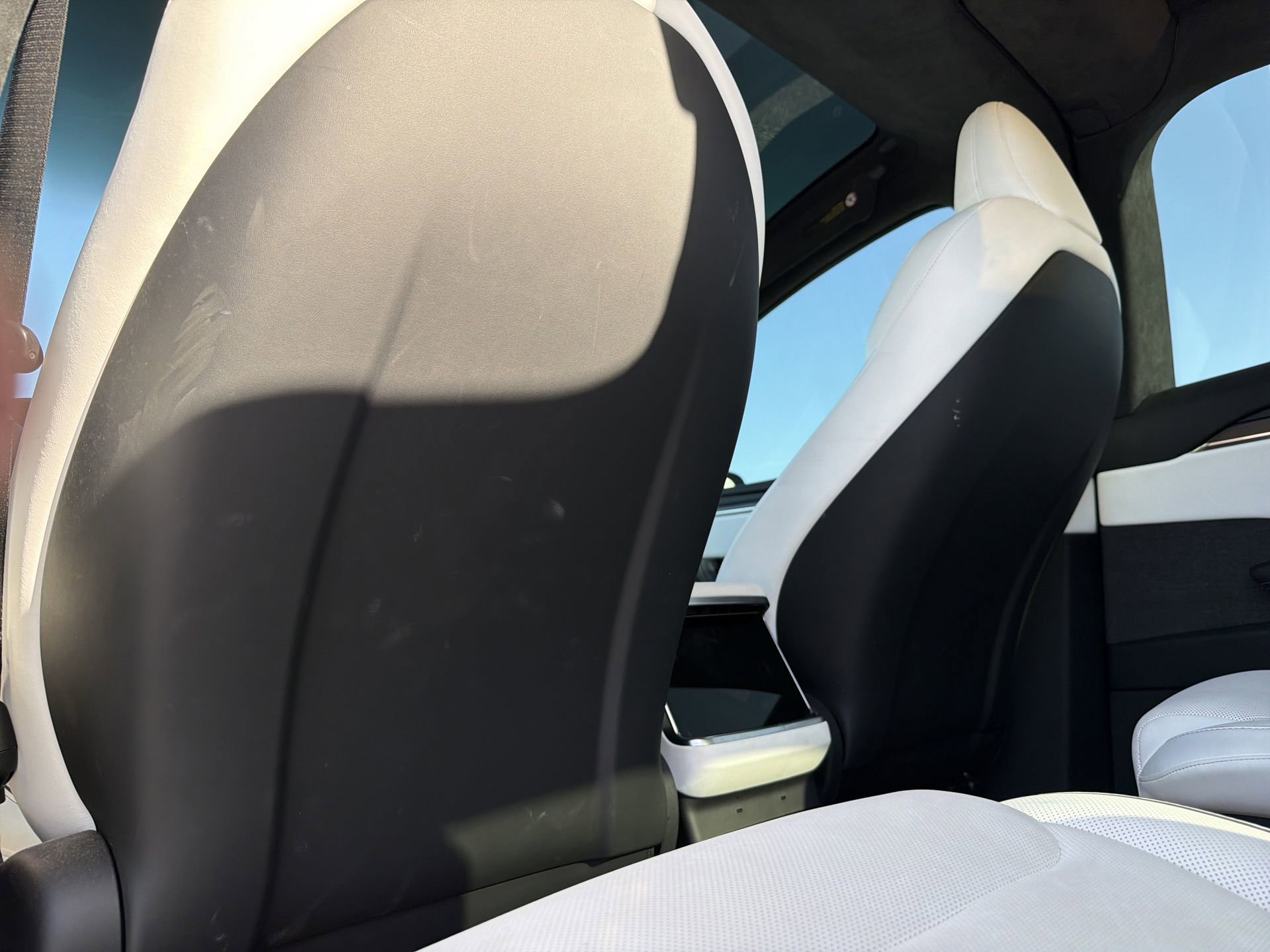 Used 2023 Tesla Model X Plaid image 21
