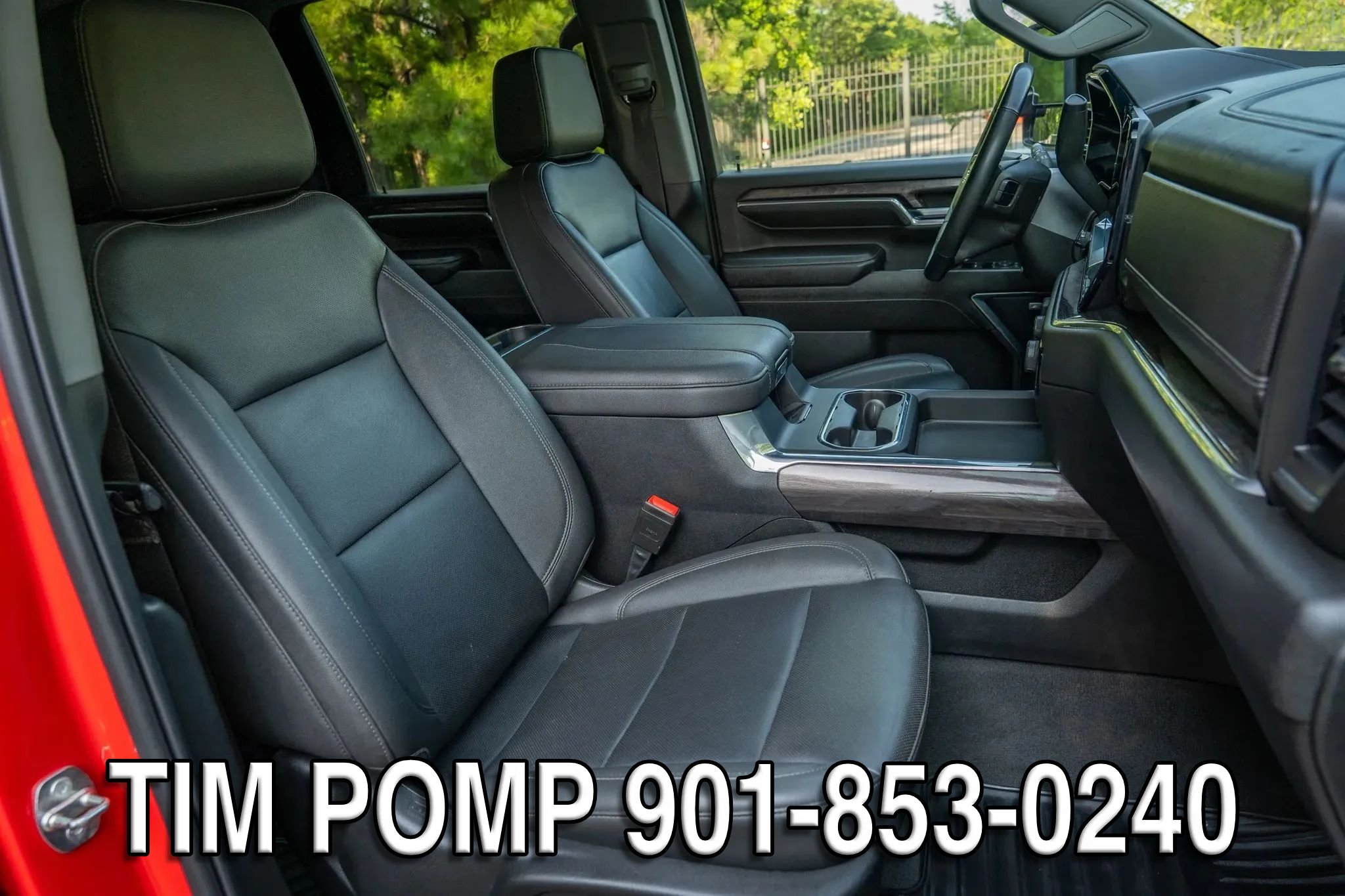 Used 2024 Chevrolet Silverado 2500 LTZ w/ LTZ Plus Package AWD/4WD image 16