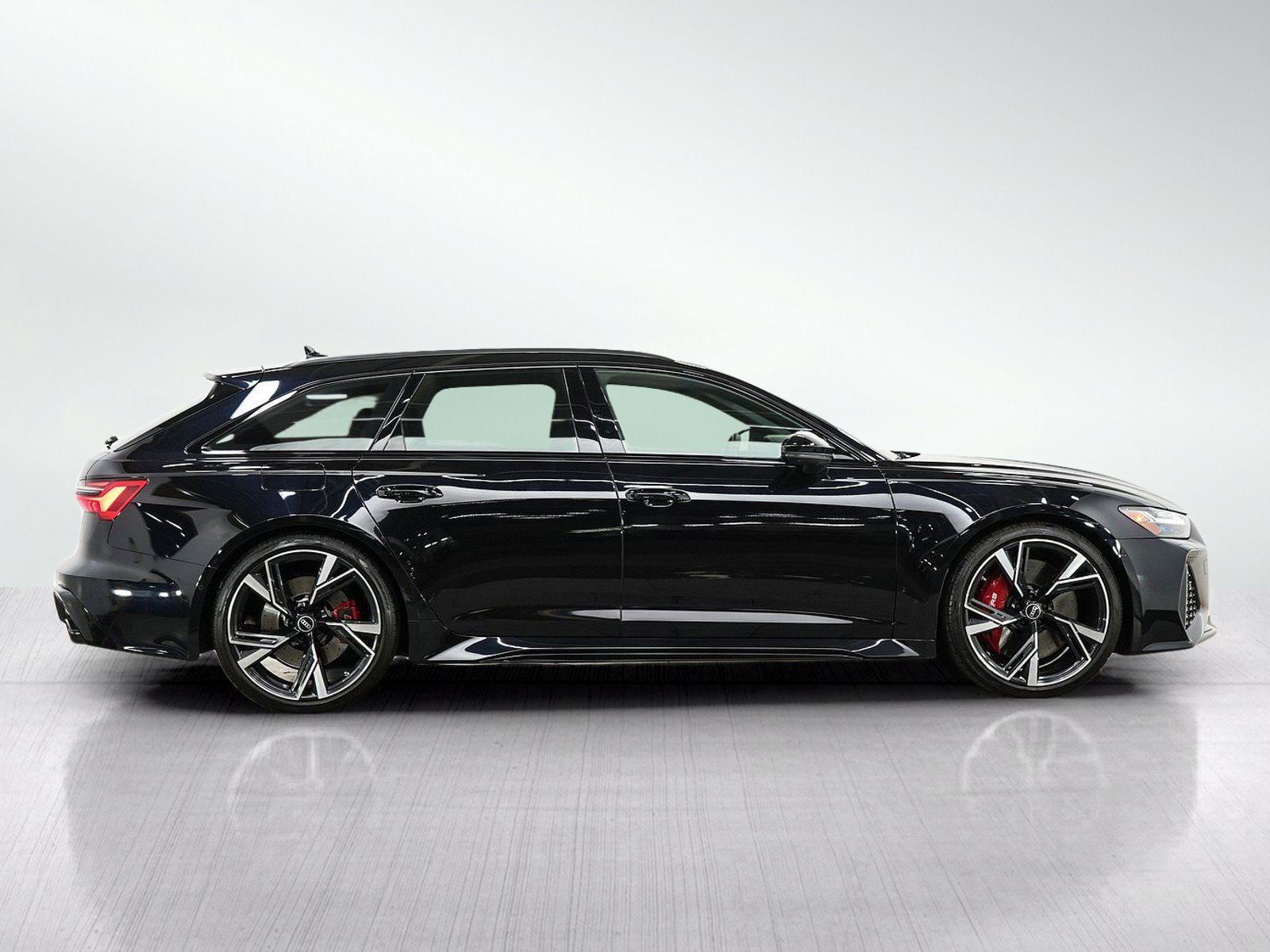 Used 2021 Audi RS 6 AWD/4WD image 7