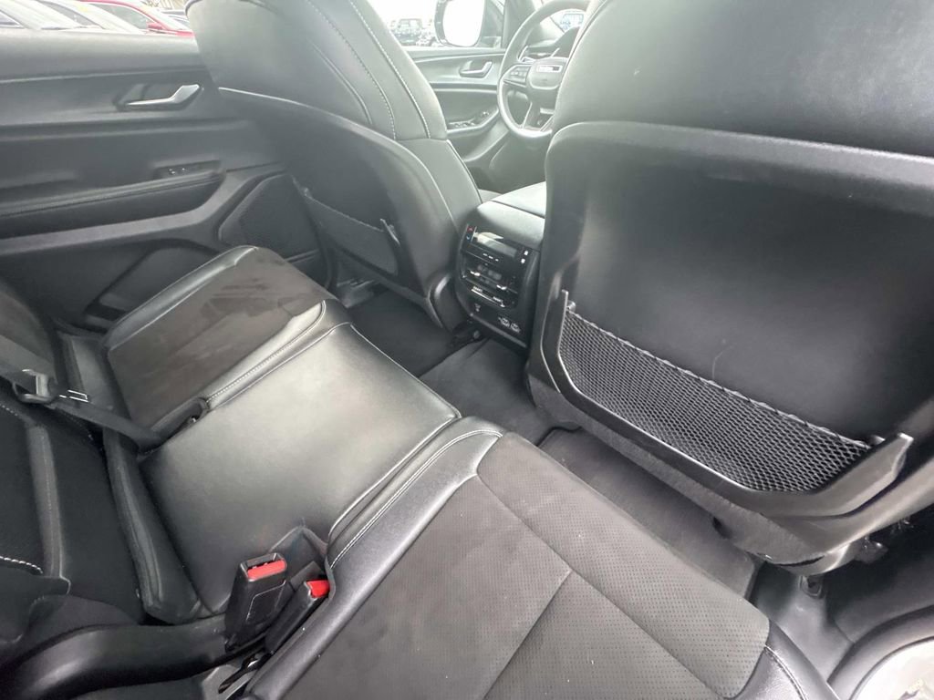 Used 2024 Jeep Grand Cherokee L Altitude image 16