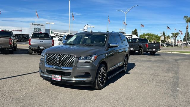Used 2023 Lincoln Navigator Black Label image 8