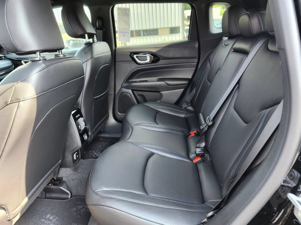 New 2026 Jeep Compass Limited AWD/4WD image 16
