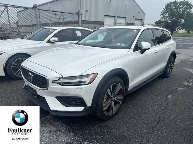 Used 2024 Volvo V60 B5 Cross Country Plus
