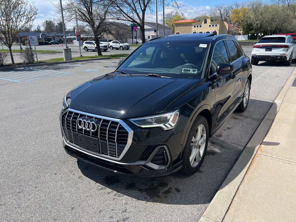 Used 2020 Audi Q3 2.0T Prestige w/ Prestige Package image 44