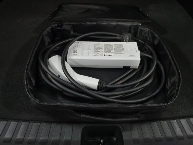 Used 2024 Chevrolet Blazer EV LT AWD/4WD image 35