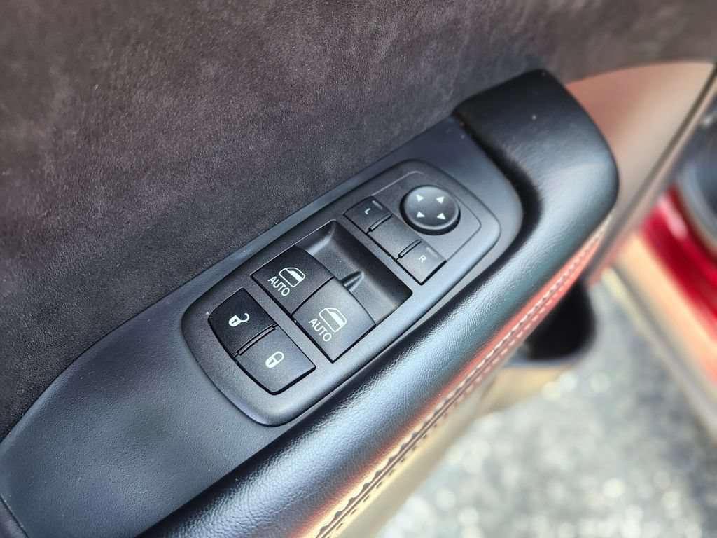 Used 2022 Dodge Challenger SRT Hellcat RWD image 13