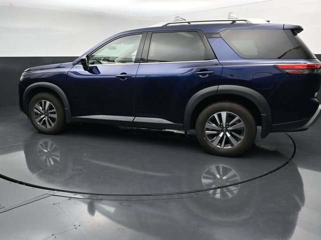 Used 2023 Nissan Pathfinder SL FWD image 6