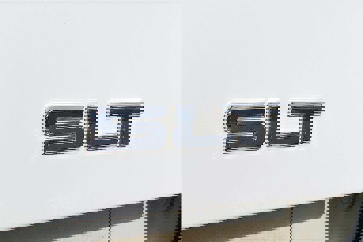 Used 2018 GMC Sierra 3500 SLT w/ Duramax Plus Package image 10