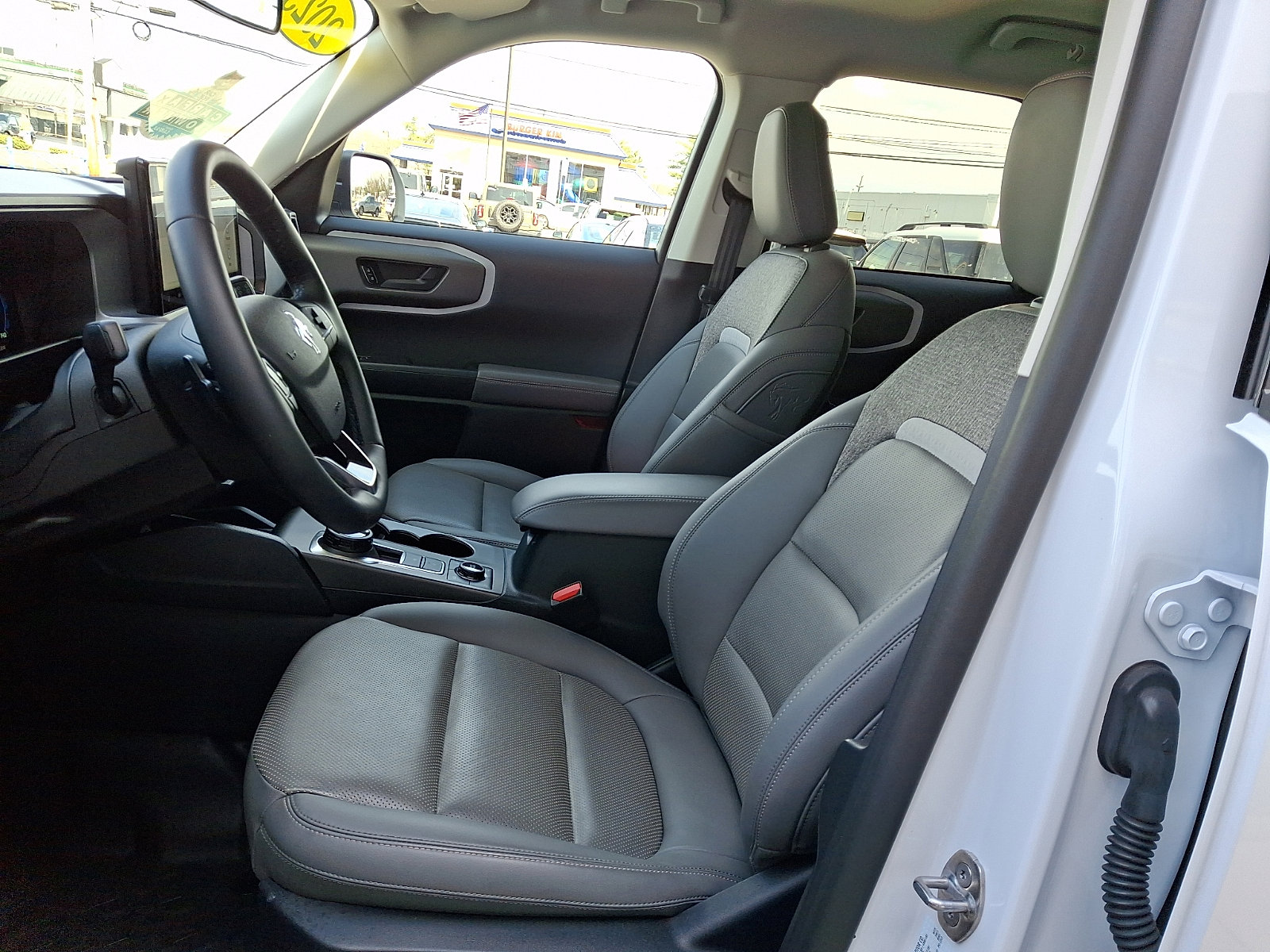 Used 2025 Ford Bronco Sport Badlands AWD/4WD image 15