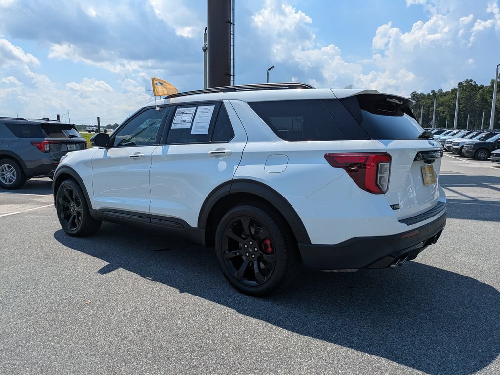 Certified 2024 Ford Explorer ST w/ Equipment Group 401A AWD/4WD image 6