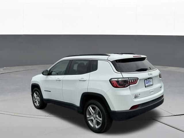 Used 2024 Jeep Compass Latitude AWD/4WD image 7