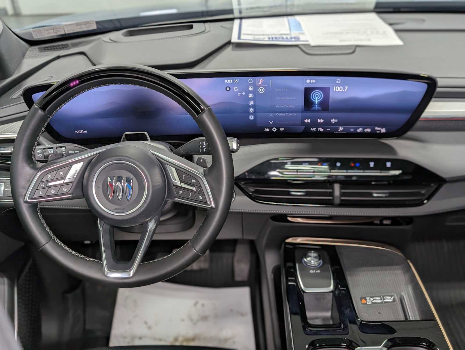 Certified 2025 Buick Enclave Avenir w/ Super Cruise Package image 5