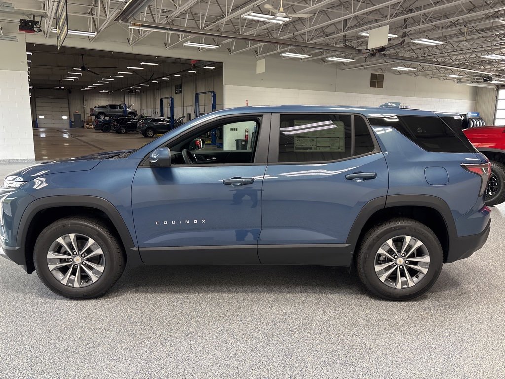 New 2026 Chevrolet Equinox LT w/ Convenience Package II image 4