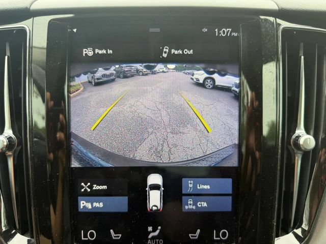 Used 2018 Volvo XC60 T5 Momentum w/ Vision Package AWD/4WD image 25
