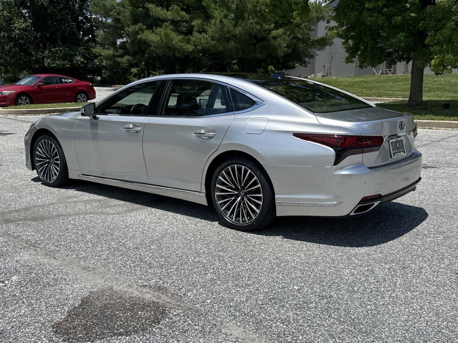 Used 2024 Lexus LS 500 AWD w/ Luxury Package image 6