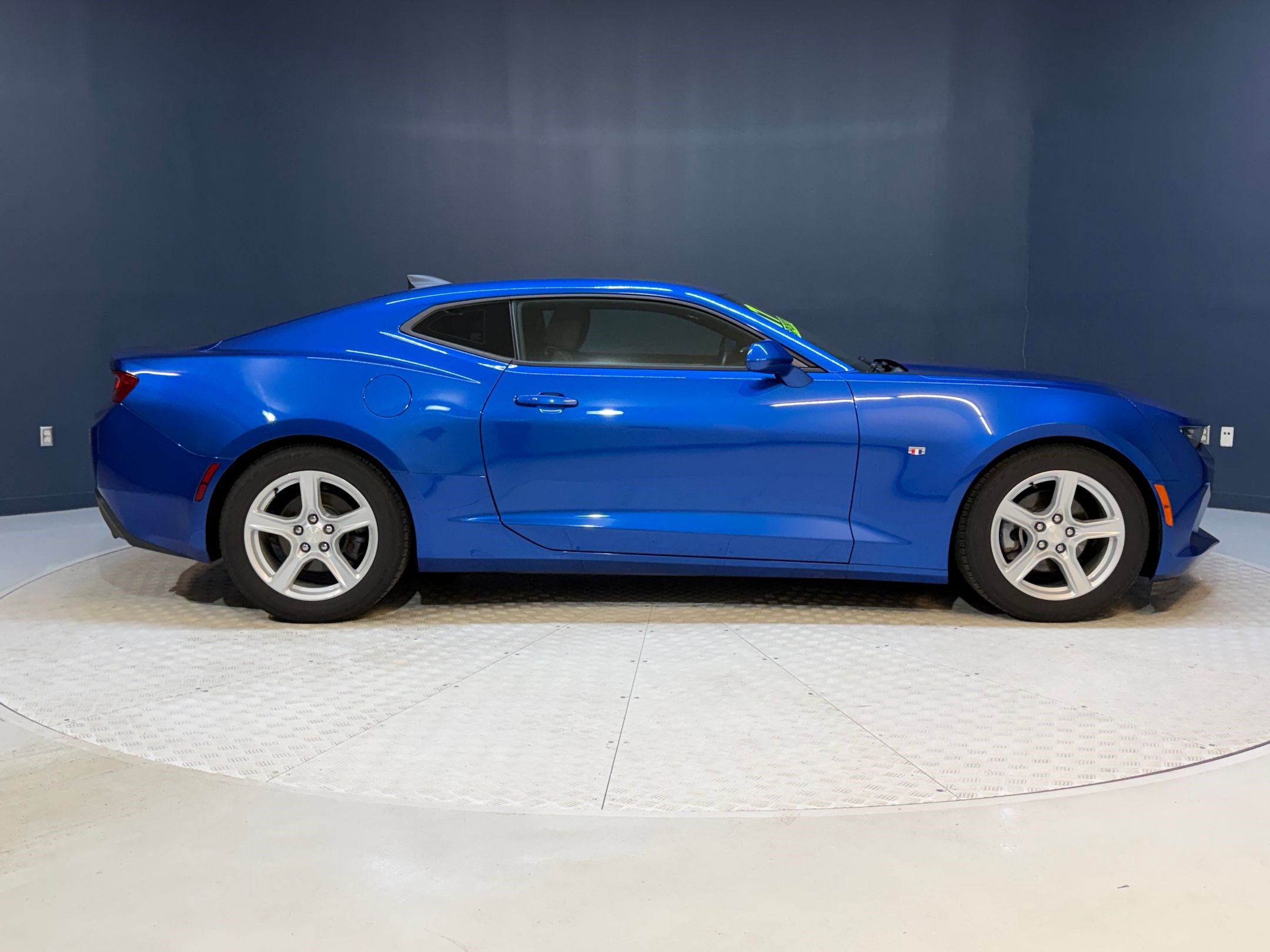 Used 2017 Chevrolet Camaro LT image 8