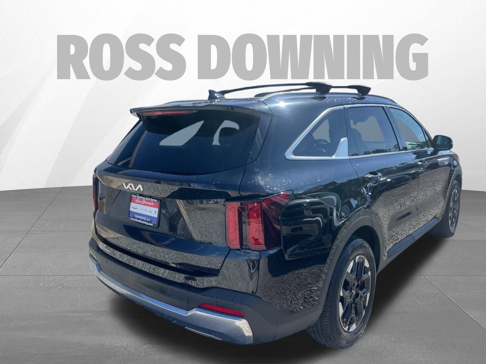 Used 2025 Kia Sorento S w/ Panoramic Sunroof Package image 4