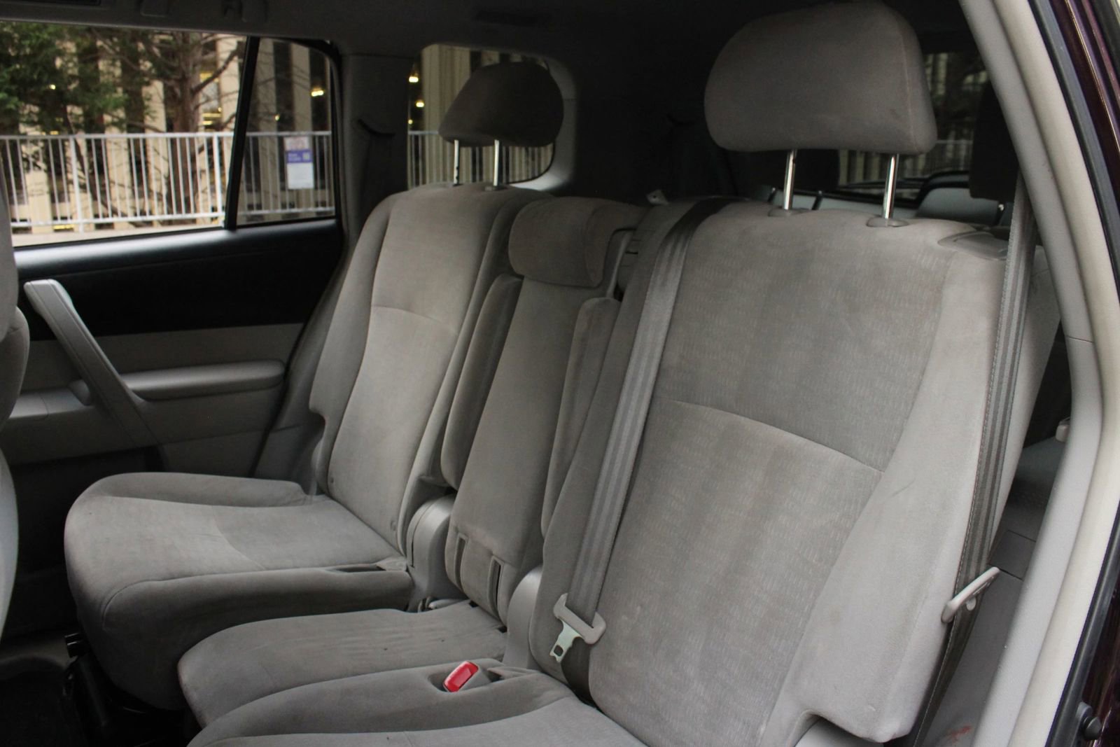 Used 2013 Toyota Highlander Hybrid AWD/4WD image 19