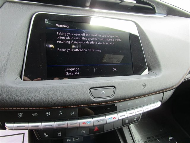 Used 2021 Cadillac XT4 Sport w/ Sun And Sound Package AWD/4WD image 14