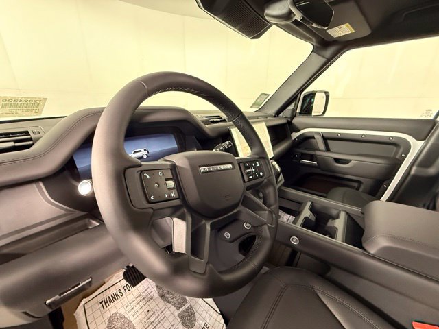 New 2026 Land Rover Defender 110 X-Dynamic SE AWD/4WD image 10