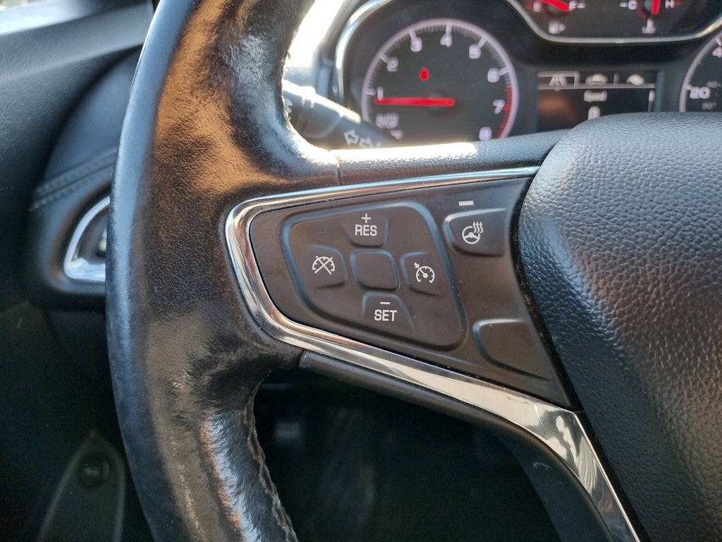 Used 2019 Chevrolet Cruze Premier image 23