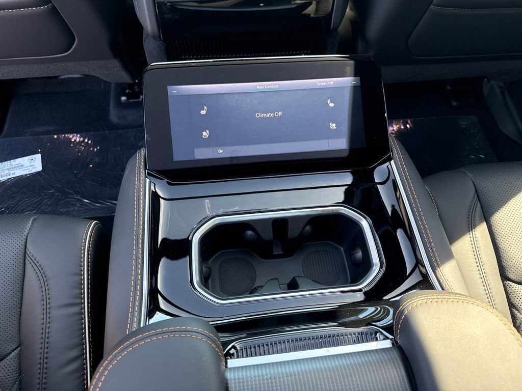 New 2026 Jeep Grand Wagoneer L Summit AWD/4WD image 23