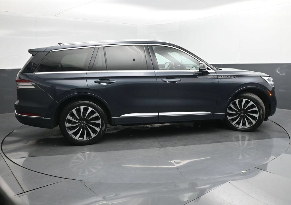 Used 2023 Lincoln Aviator Black Label Grand Touring AWD/4WD image 30