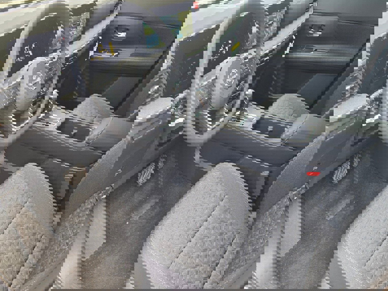 New 2025 Nissan Kicks SV w/ SV Premium Package image 20