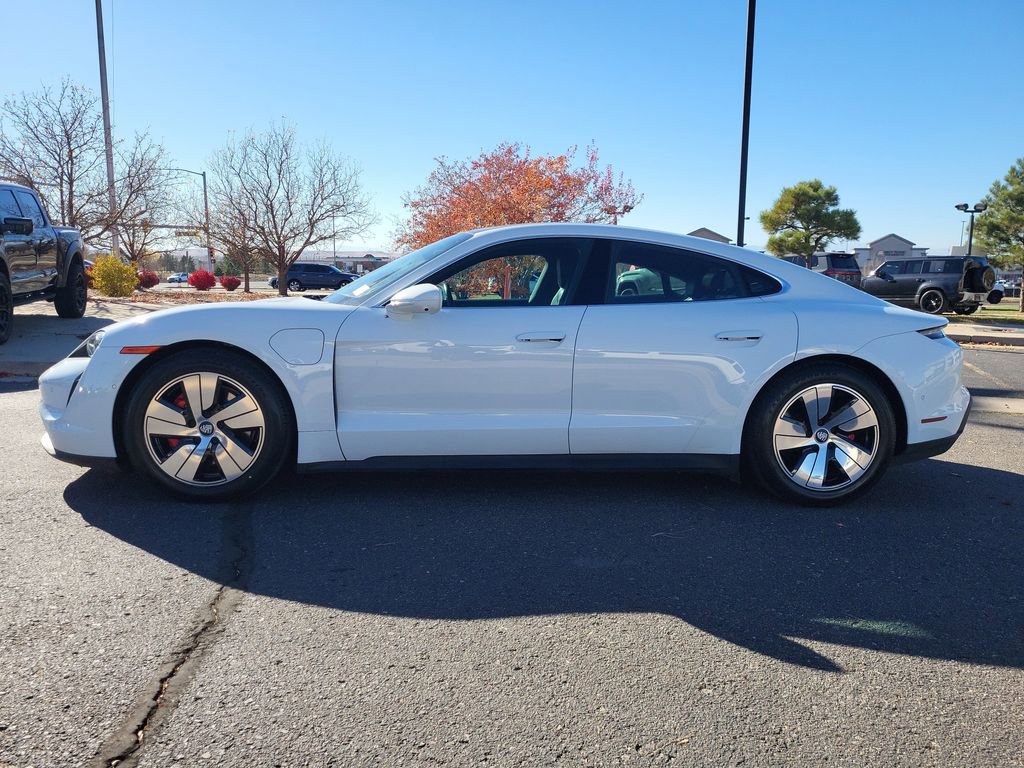 Used 2022 Porsche Taycan 4S image 7