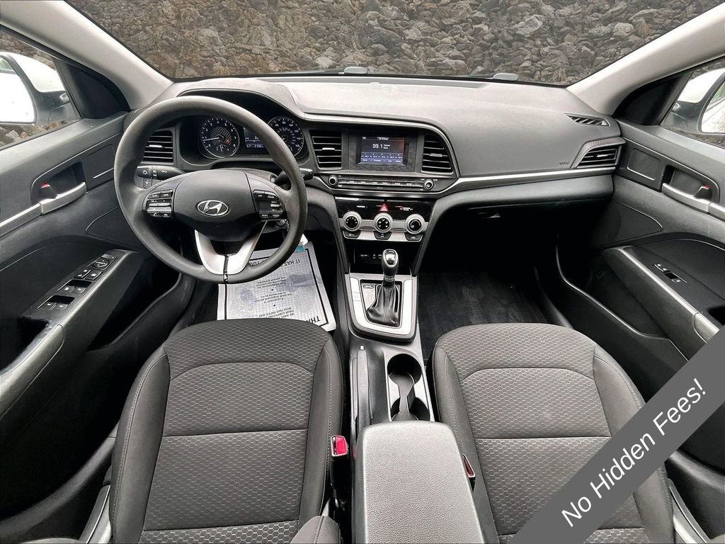 Used 2019 Hyundai Elantra SE w/ Cargo Package FWD image 14