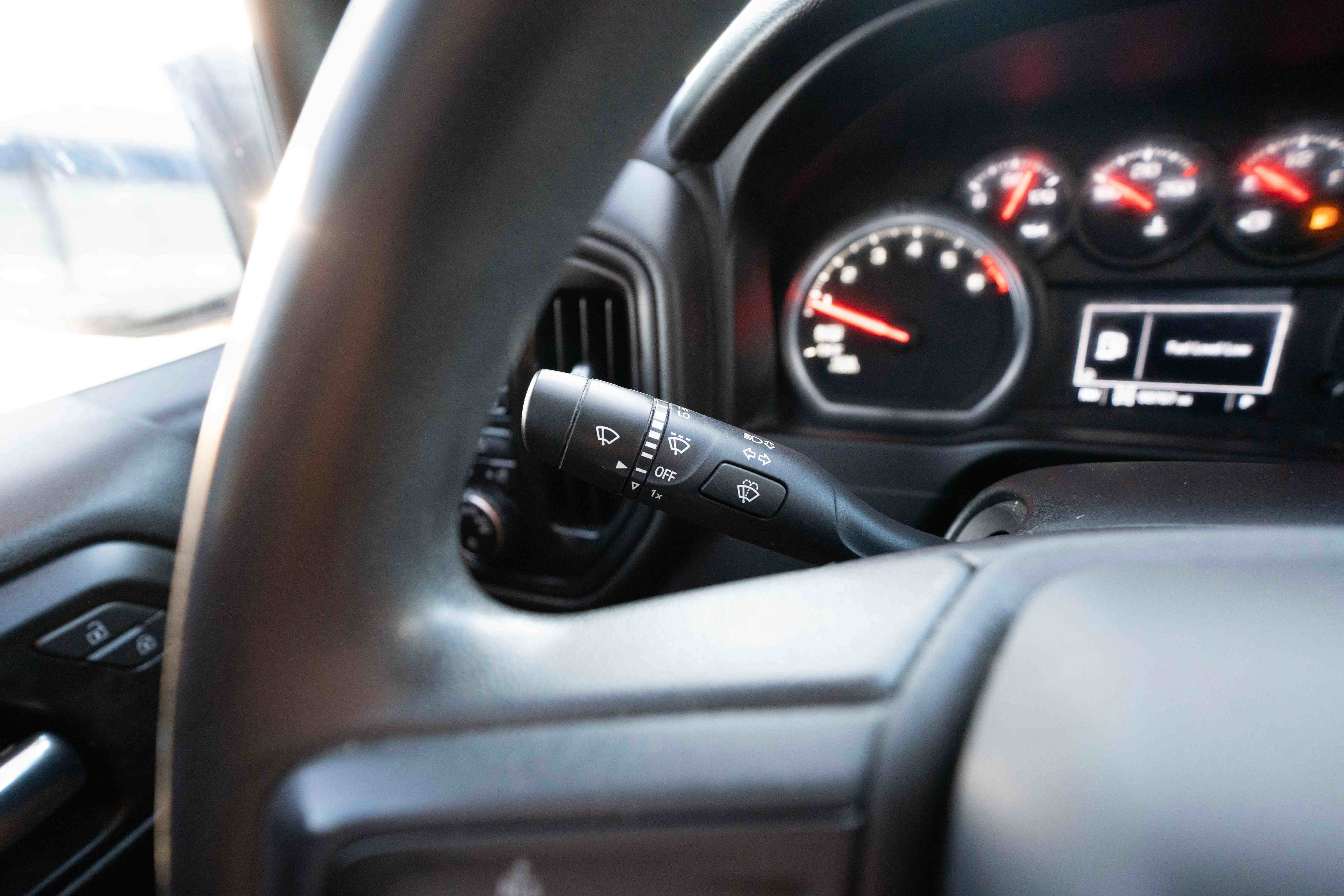 Used 2022 Chevrolet Silverado 1500 Custom image 13