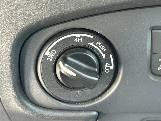 Used 2023 Nissan Frontier SV w/ SV Convenience Package AWD/4WD image 27