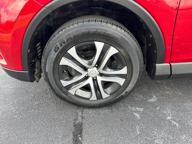 Used 2016 Toyota RAV4 LE AWD/4WD image 29