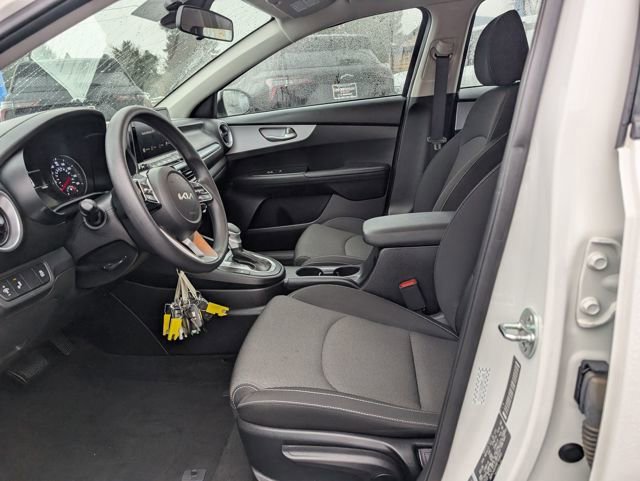 Used 2024 Kia Forte LXS w/ LXS Technology Package image 13