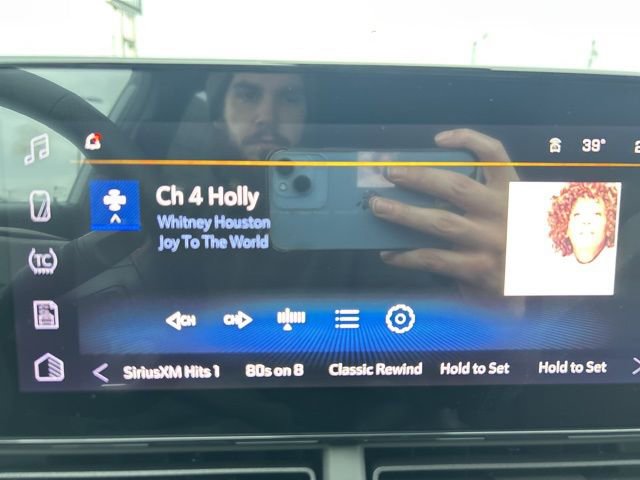 New 2026 Chevrolet Trax RS w/ Sunroof Package image 14