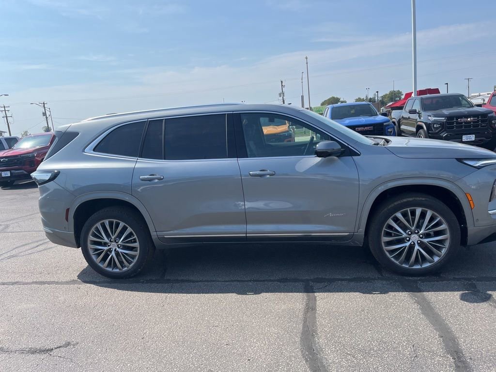 New 2026 Buick Enclave Avenir w/ Super Cruise Package image 8