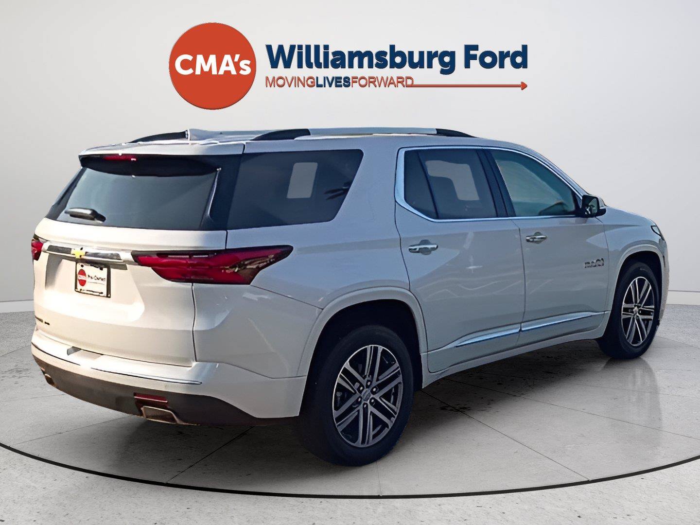 Used 2023 Chevrolet Traverse High Country w/ LPO, Floor Liner Package AWD/4WD image 5