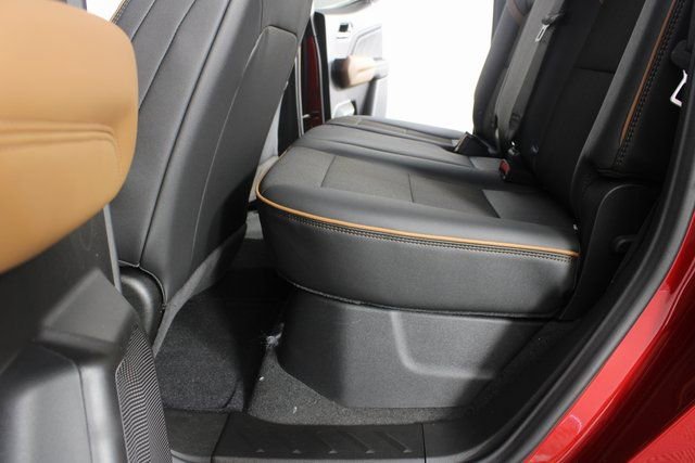 New 2026 GMC Canyon AT4 w/ Off-Road Front Bumper Package image 16