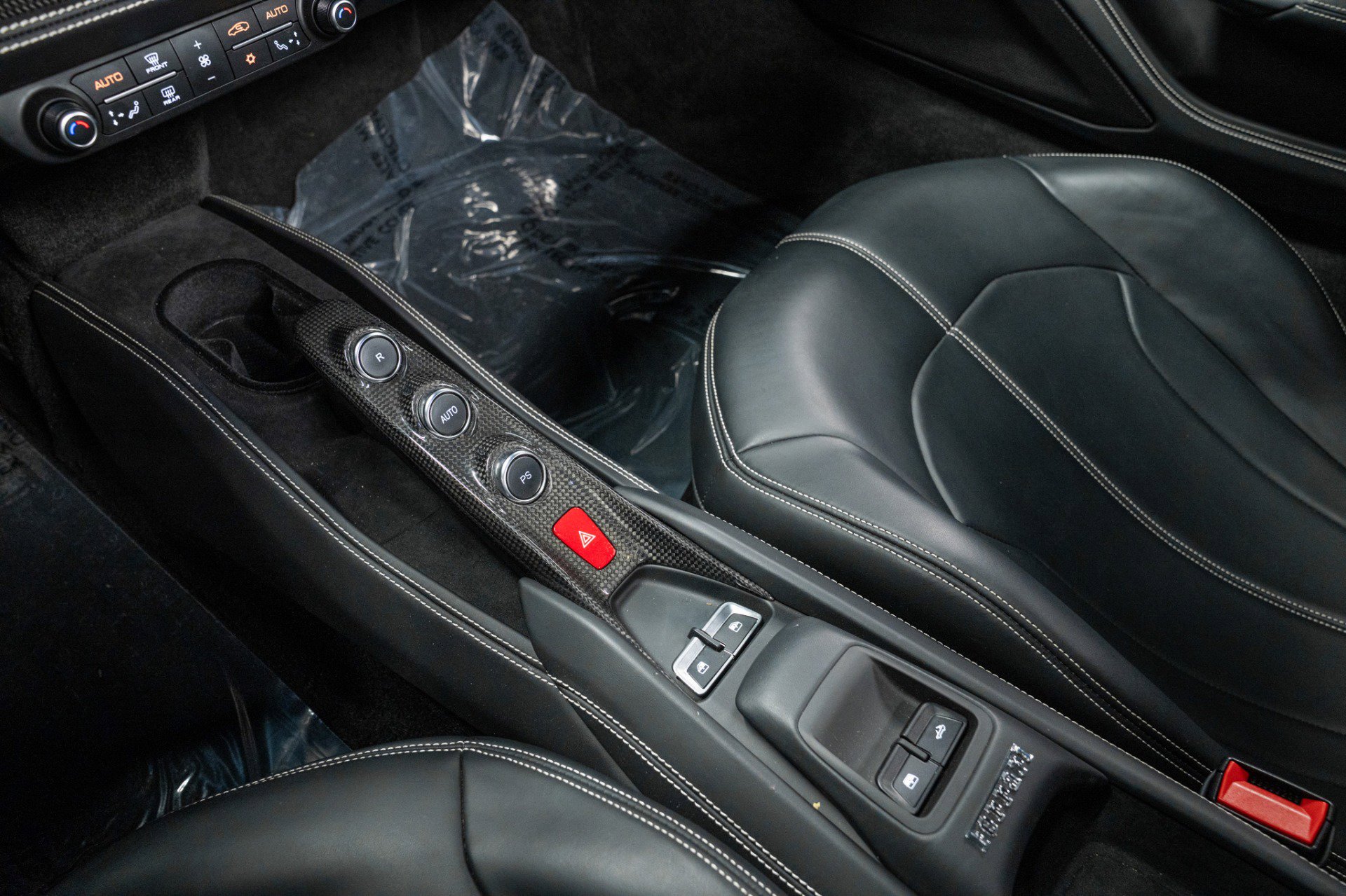 Used 2021 Ferrari F8 Tributo image 15