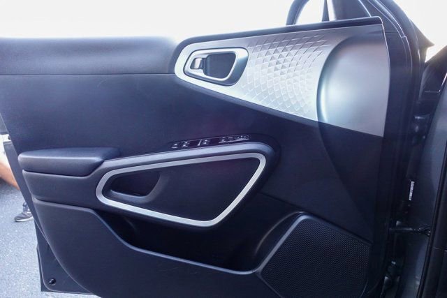 Used 2023 Kia Soul LX w/ Option Group 015 image 12