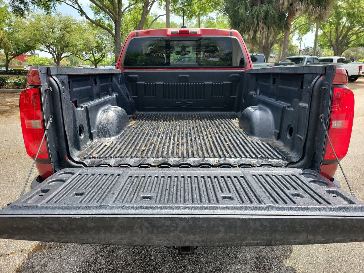 Used 2016 Chevrolet Colorado LT w/ LT Convenience Package image 8
