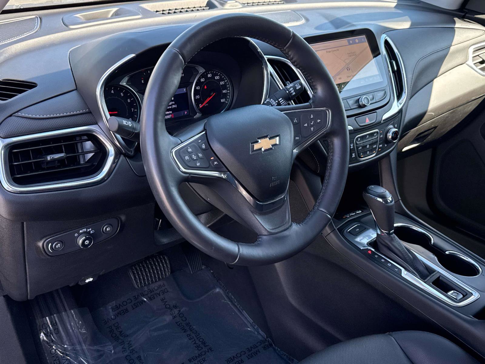 Used 2020 Chevrolet Equinox Premier FWD image 16