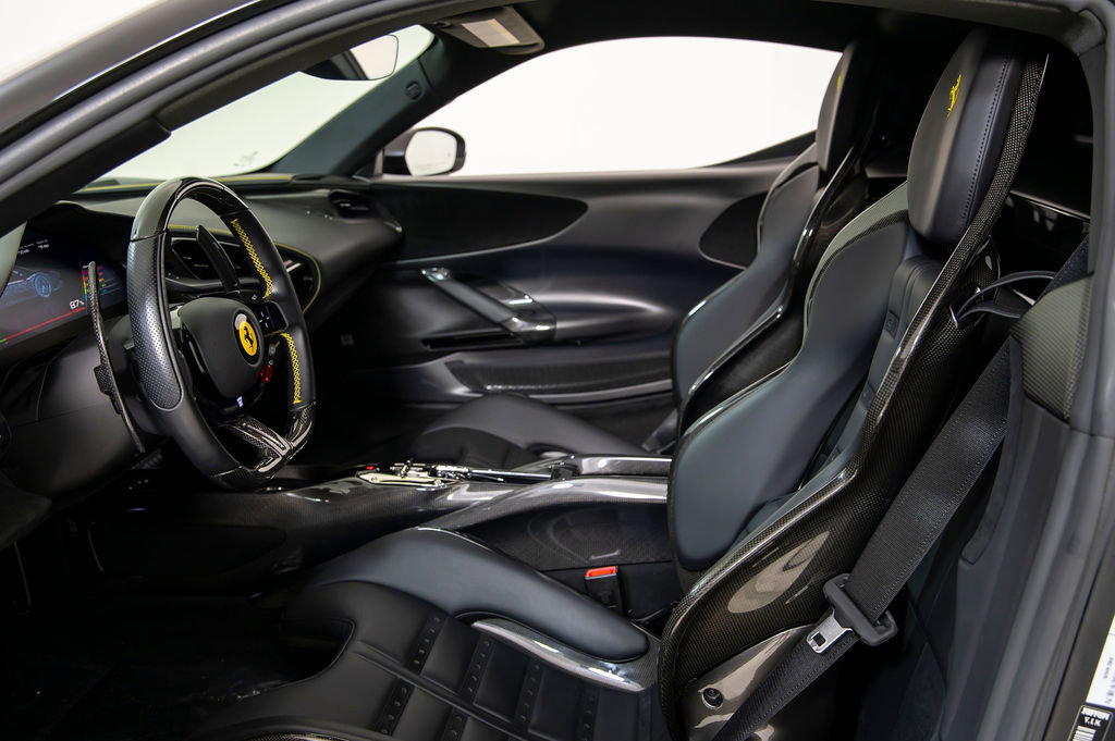 Certified 2022 Ferrari SF90 Stradale image 5