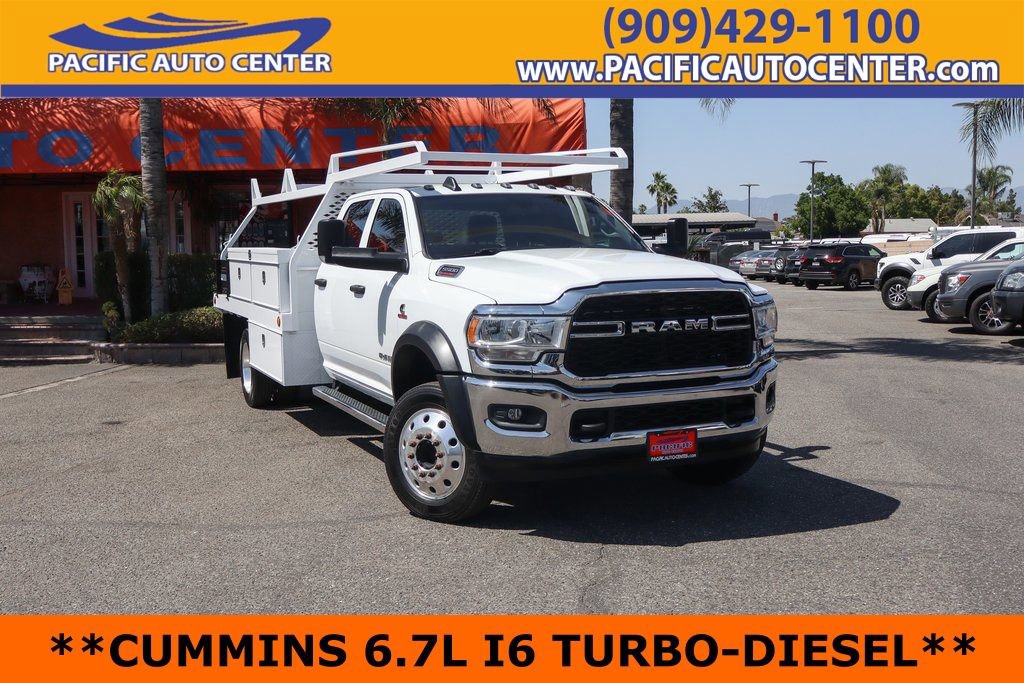 Used 2022 RAM 5500 Tradesman w/ Chrome Appearance Group RWD image 1