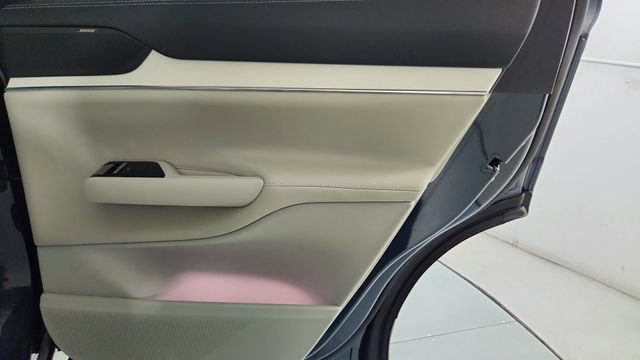 New 2026 Volvo EX90 Plus AWD/4WD image 34
