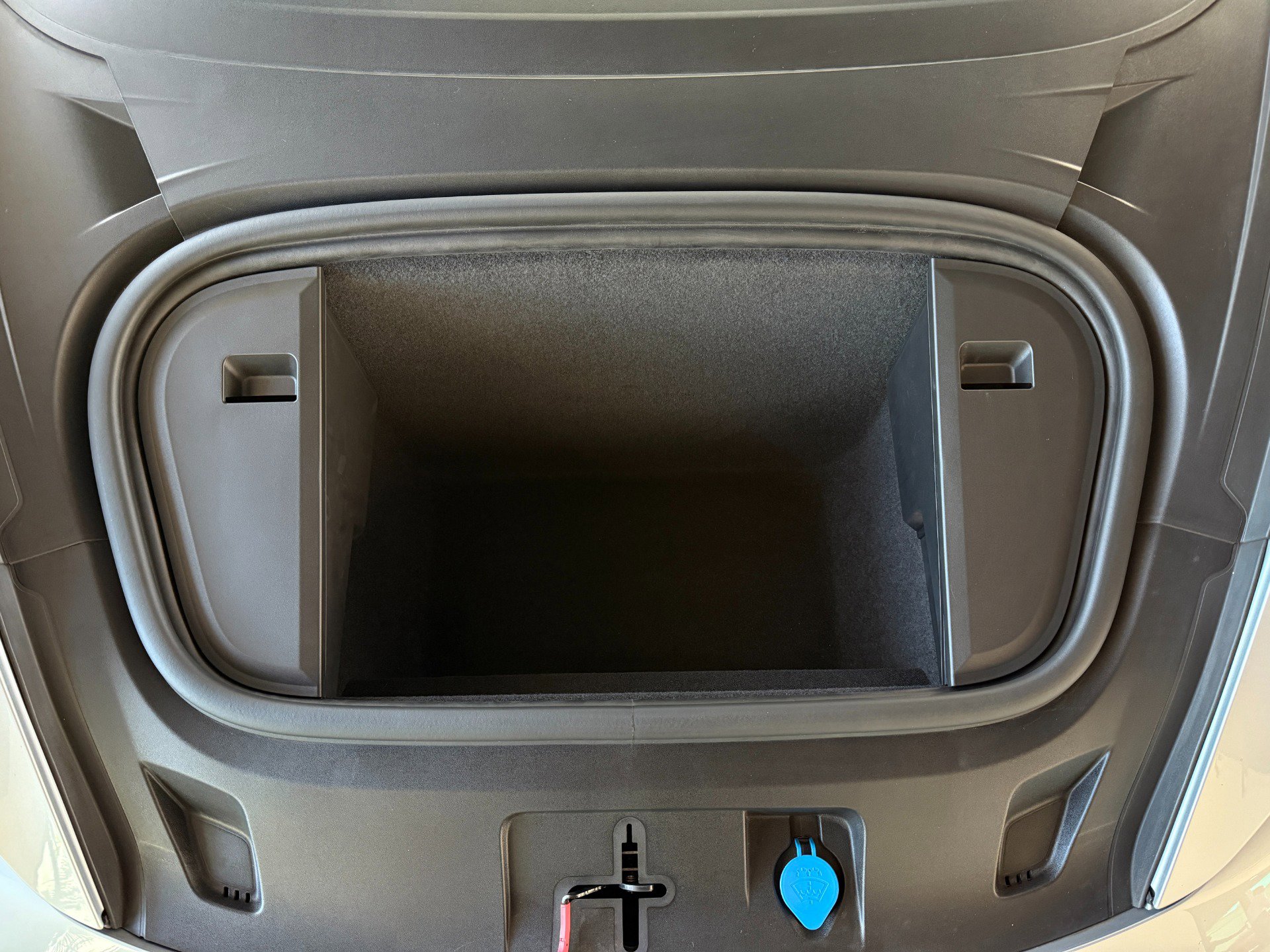 Used 2022 Porsche Taycan image 42