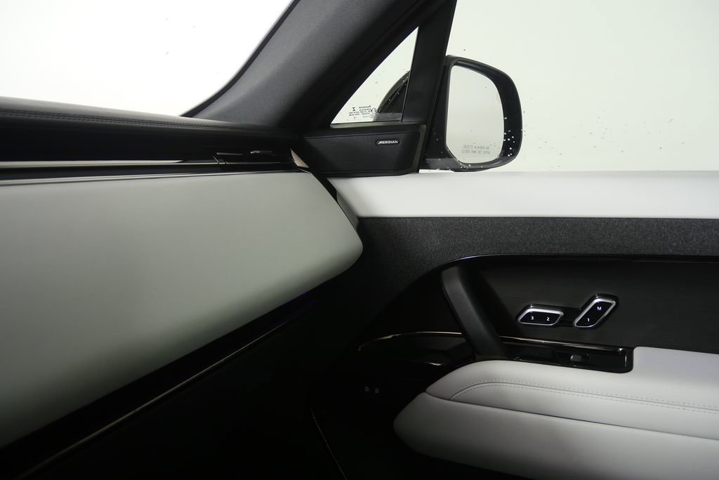 Used 2023 Land Rover Range Rover Sport SE image 31