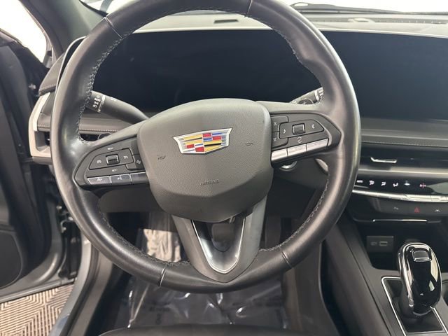 Used 2024 Cadillac XT4 Premium Luxury image 28